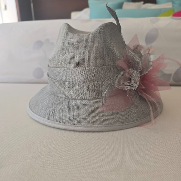 Rosario Berrocal Derby Hat Grey and Pink - Picture 2 of 5